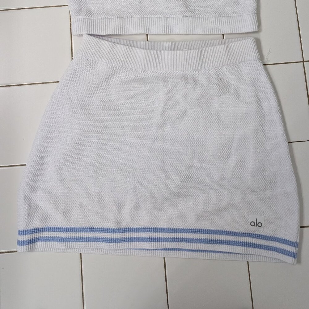 NWT Alo Yoga Tennis Club Skirt Seashell Blue/White size M